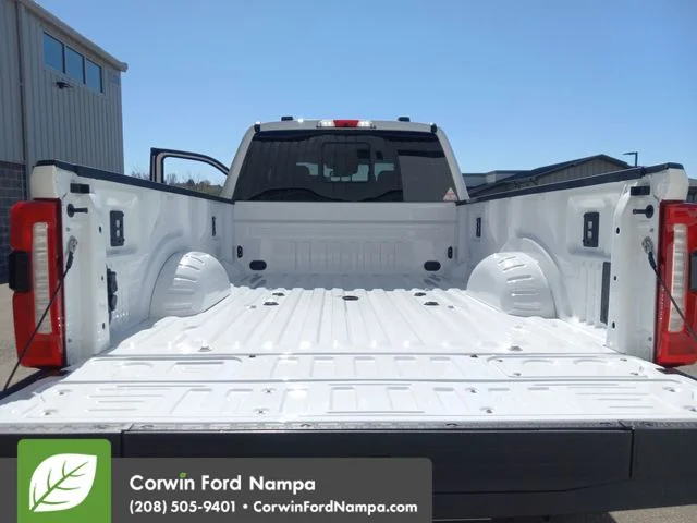 New 2026 Oxford White Ford F-350® Lariat® image 28