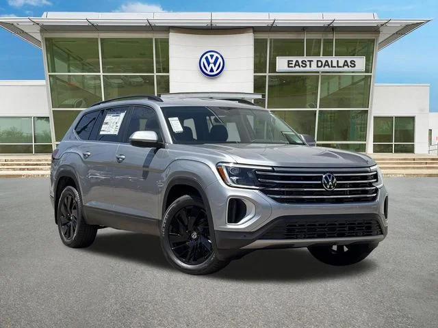 New 2026 Silver Volkswagen 2.0T SE w/Technology image 1