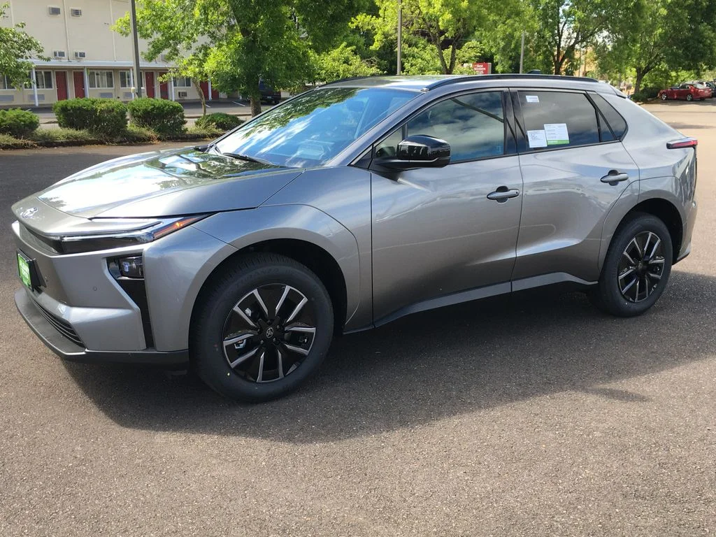 New 2026  Toyota XLE Plus image 11