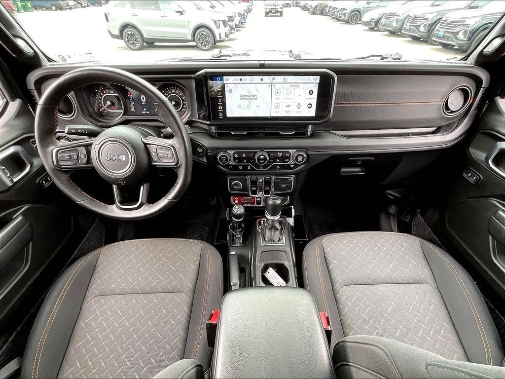 Used 2024 Black Clearcoat Jeep Mojave image 20