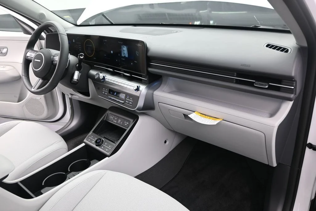 Used 2026 White Hyundai Limited image 30