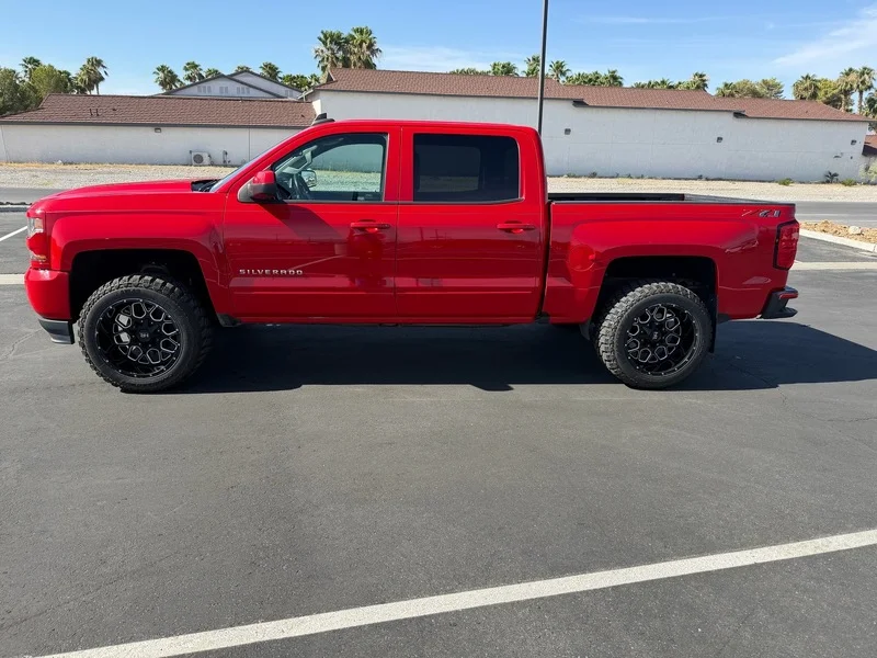 Used 2018 RED HOT Chevrolet LT image 6