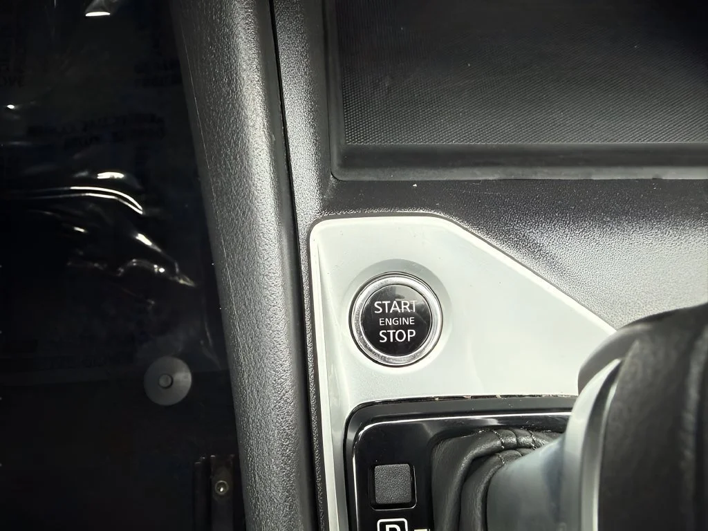 Used 2025 Black Nissan S image 19