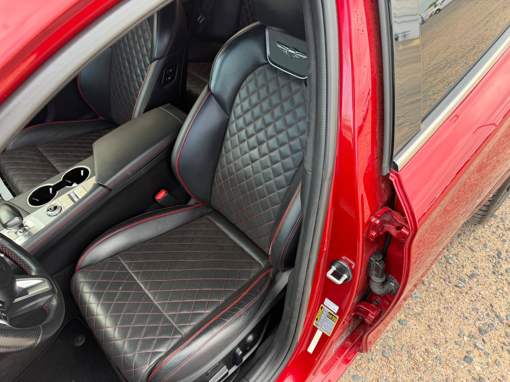 Used 2019 Havana Red Genesis 3.3T Advanced image 8