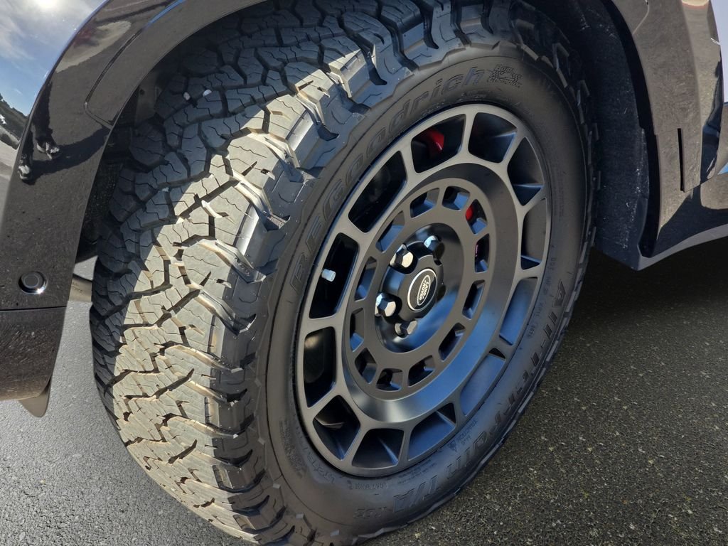 2026 Land Rover Defender X-Dynamic SE - Photo 38
