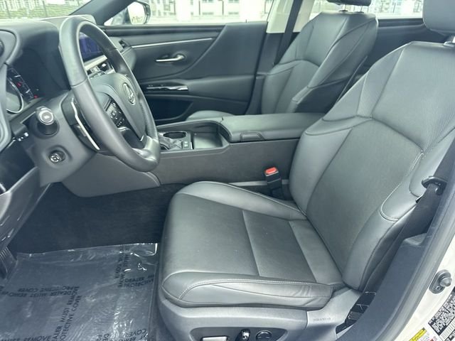 Certified Used 2024 White Lexus 300h image 11