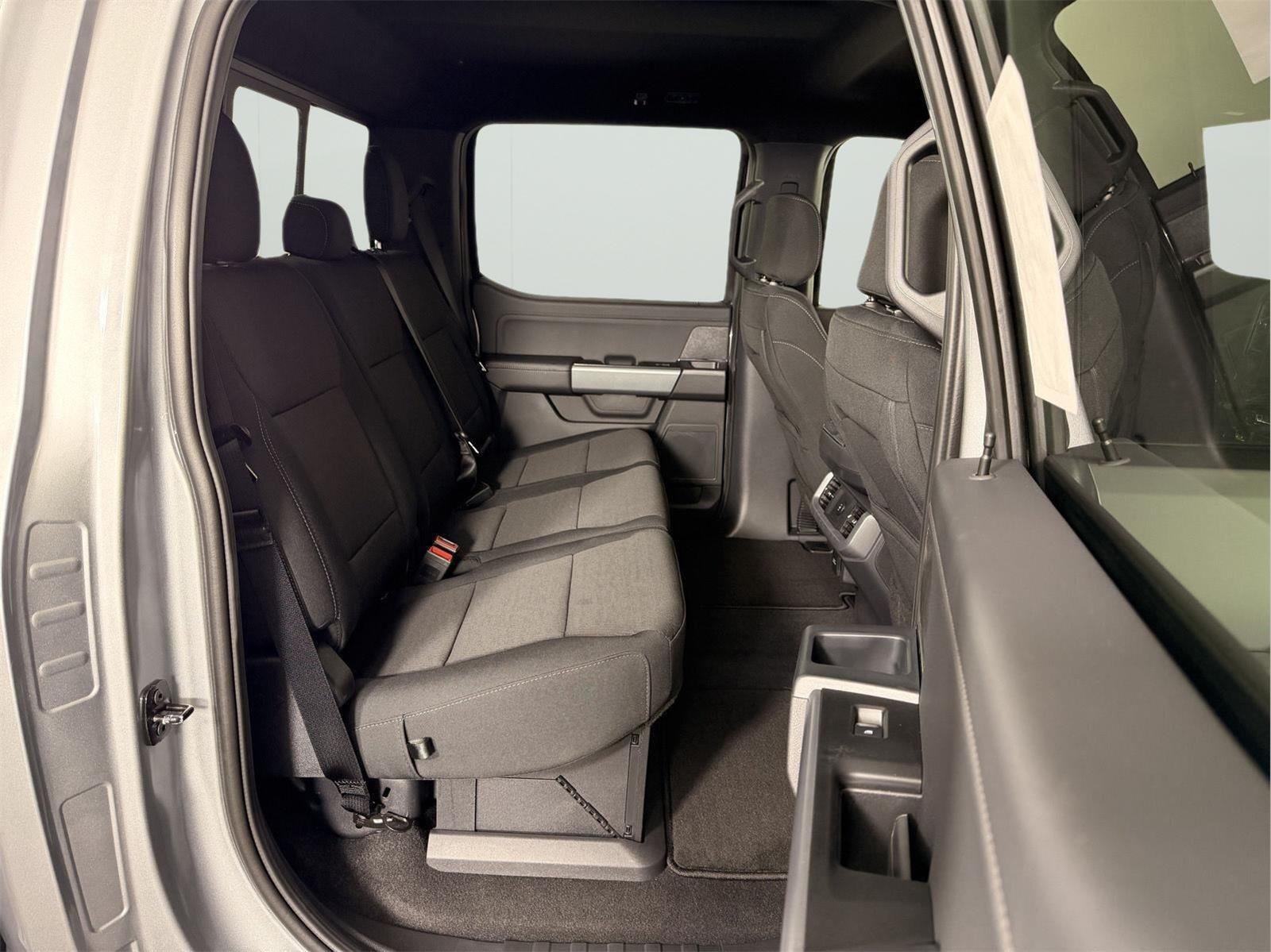 New 2026 Iconic Silver Metallic Ford XLT image 17