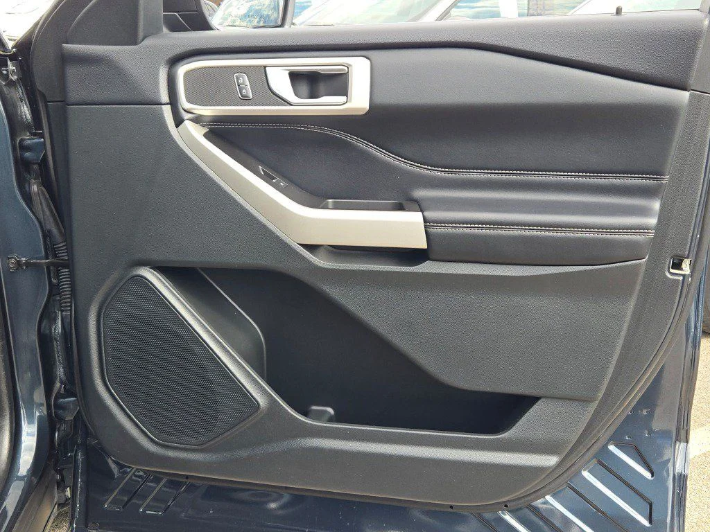 2022 Ford Explorer XLT - Photo 7