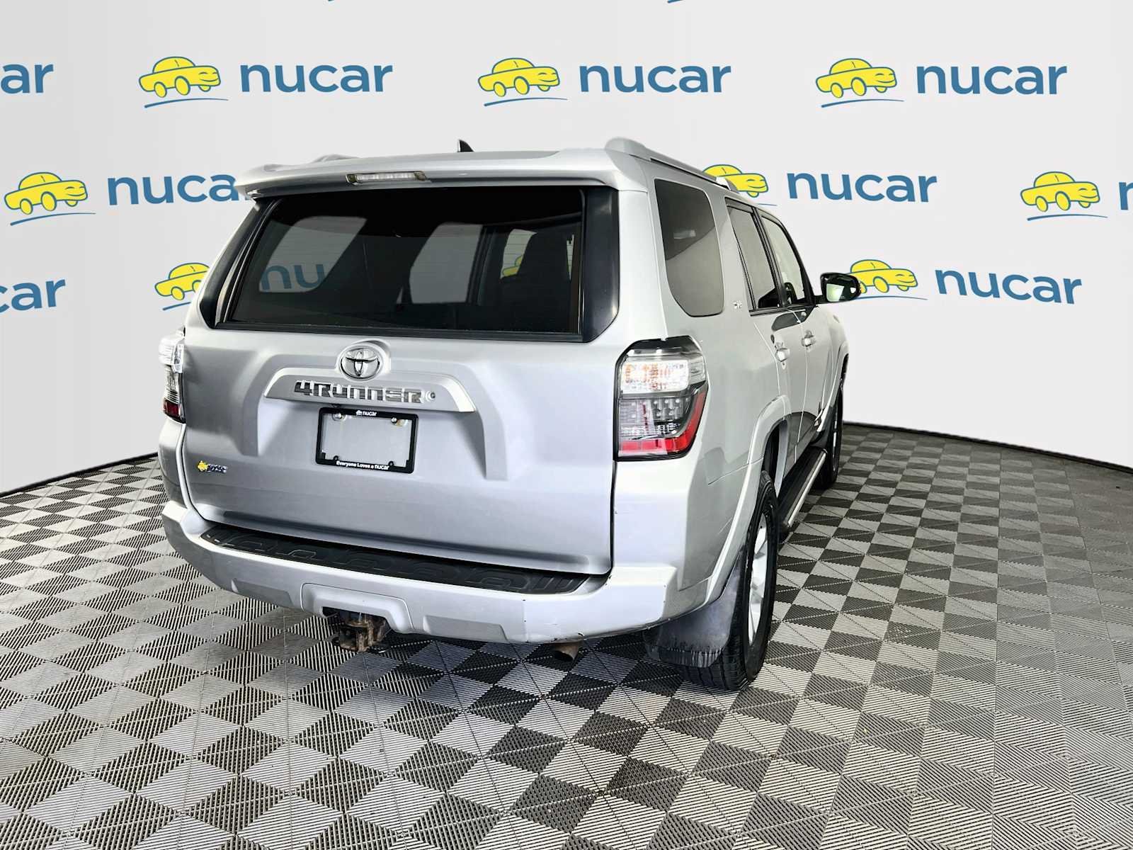 Used 2018 Classic Silver Metallic Toyota SR5 Premium image 7