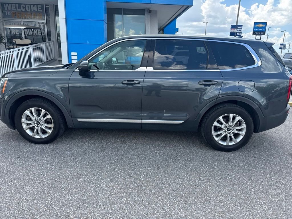 Used 2020 Gray Kia LX image 9