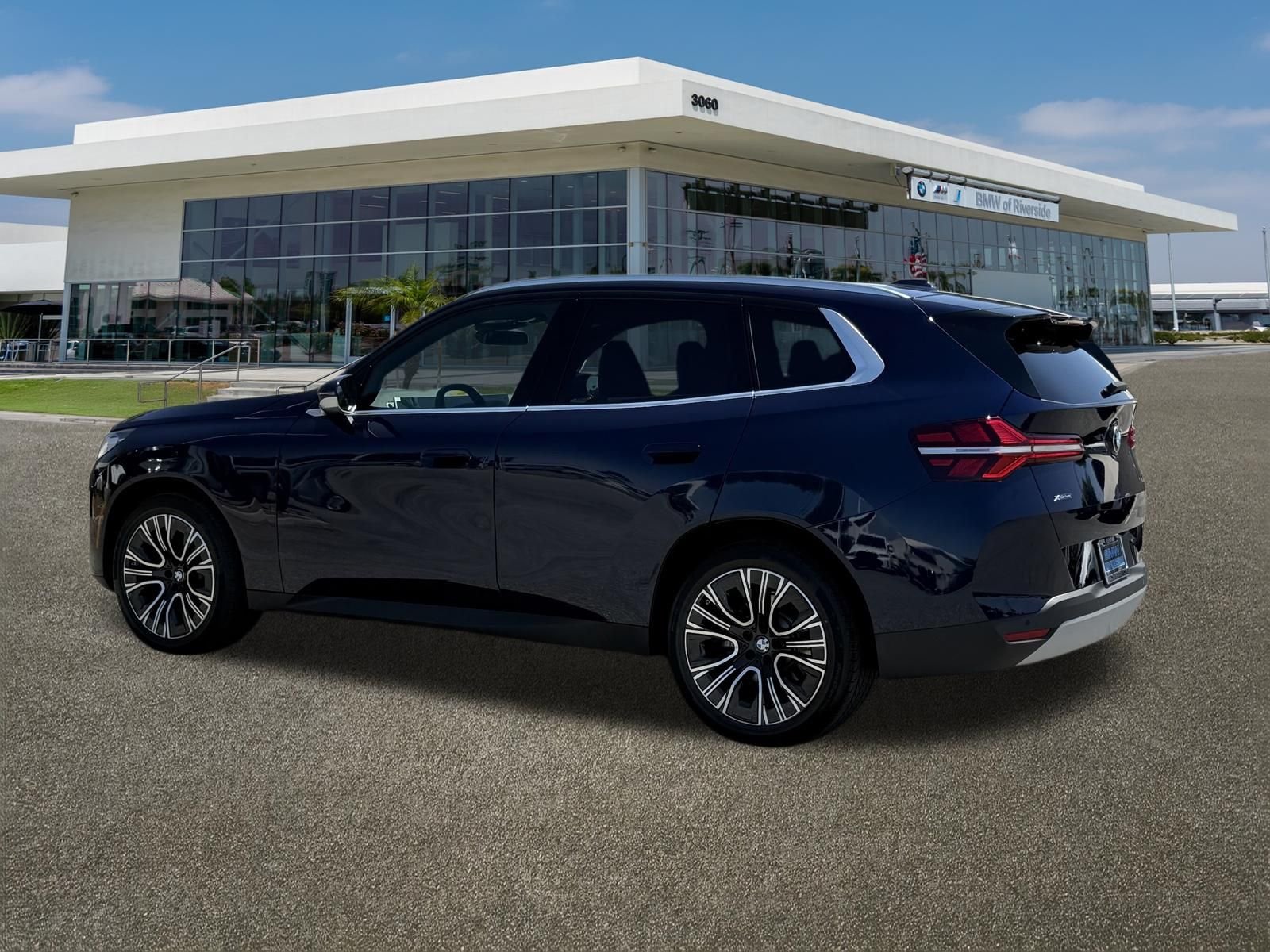 New 2026 Tanzanite Blue II Metallic BMW 30 xDrive image 8