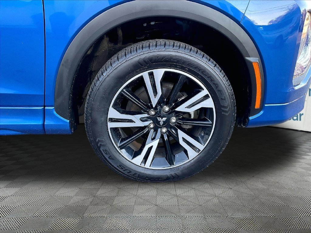 Used 2024 Blue Mitsubishi SEL image 22