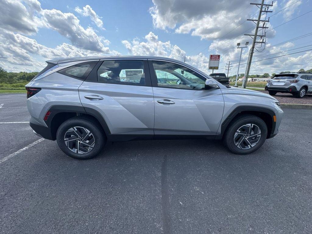 New 2026 Silver Hyundai Blue image 9