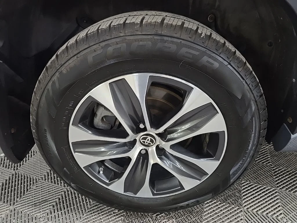 Used 2022 Blue Toyota XLE image 14