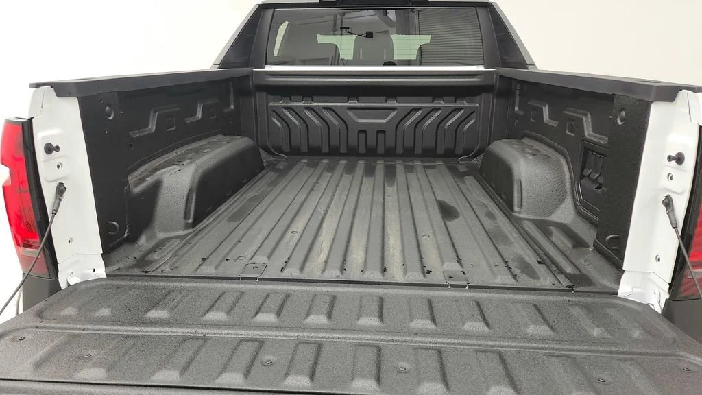 New 2024 Summit White Chevrolet Work Truck image 38