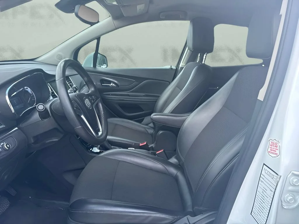 Used 2021 (Includes (MDP) Anthracite lower exterior accent color, Paint code W598F.) Buick Preferred image 9