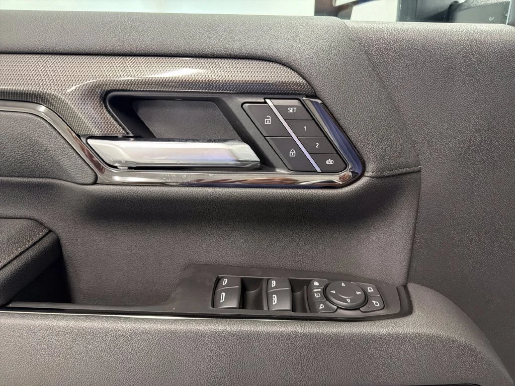 New 2026 Summit White GMC AT4 image 16