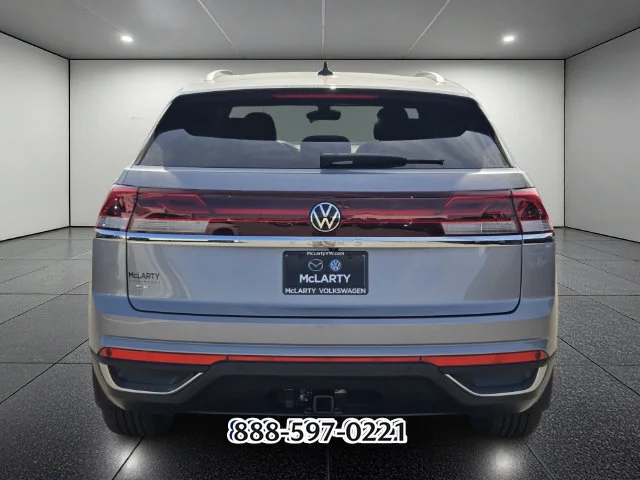 Certified Used 2026 Silver Mist Metallic Volkswagen SE W/TECHNOLOGY image 4