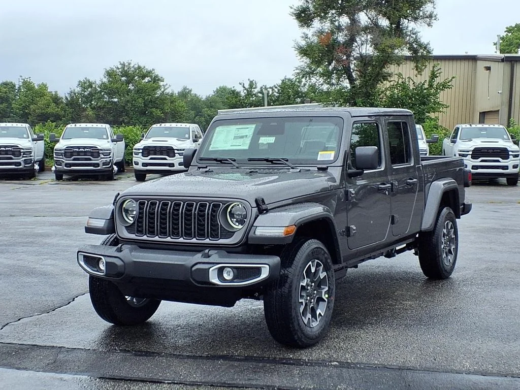 New 2026 Granite Crystal Metallic Clearcoat Jeep Sahara image 2