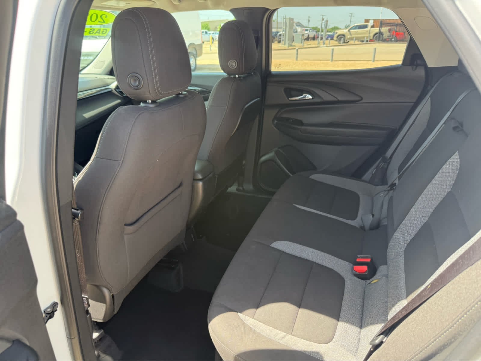 Used 2024 Summit White Chevrolet LT image 13