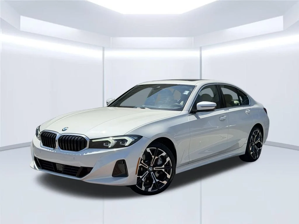 Used 2025 White BMW 330i image 1