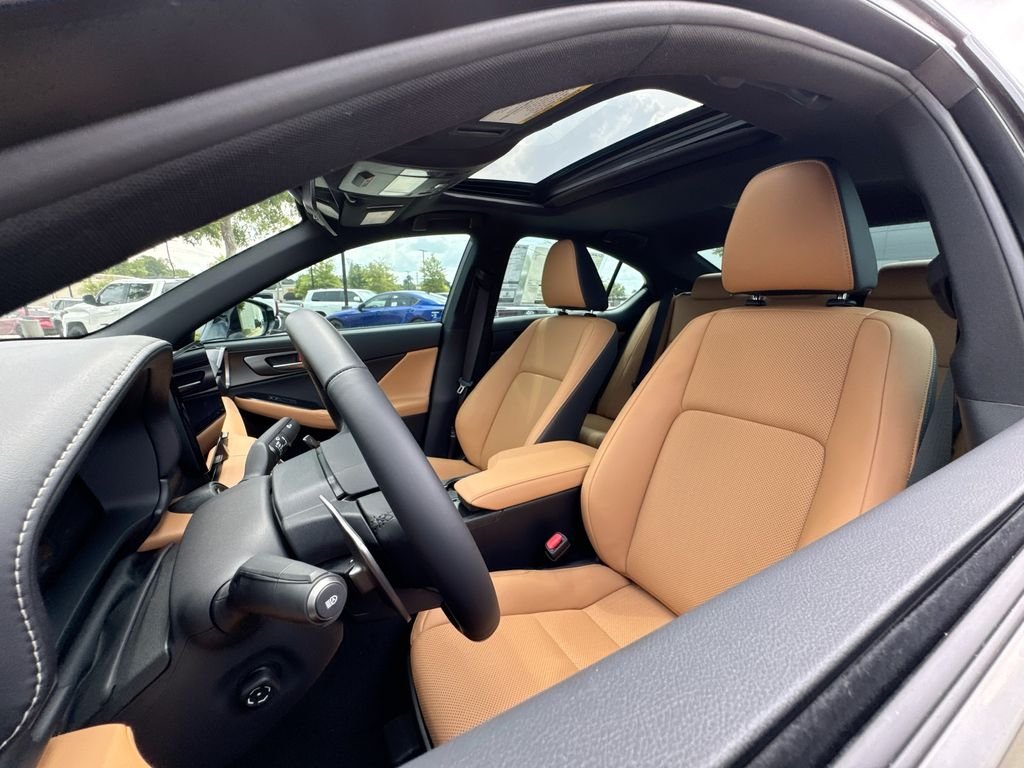 New 2026 Ultra White Lexus F SPORT DESIGN image 10