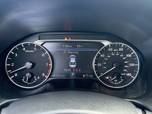Used 2023 Silver Nissan 2.5 SR image 19