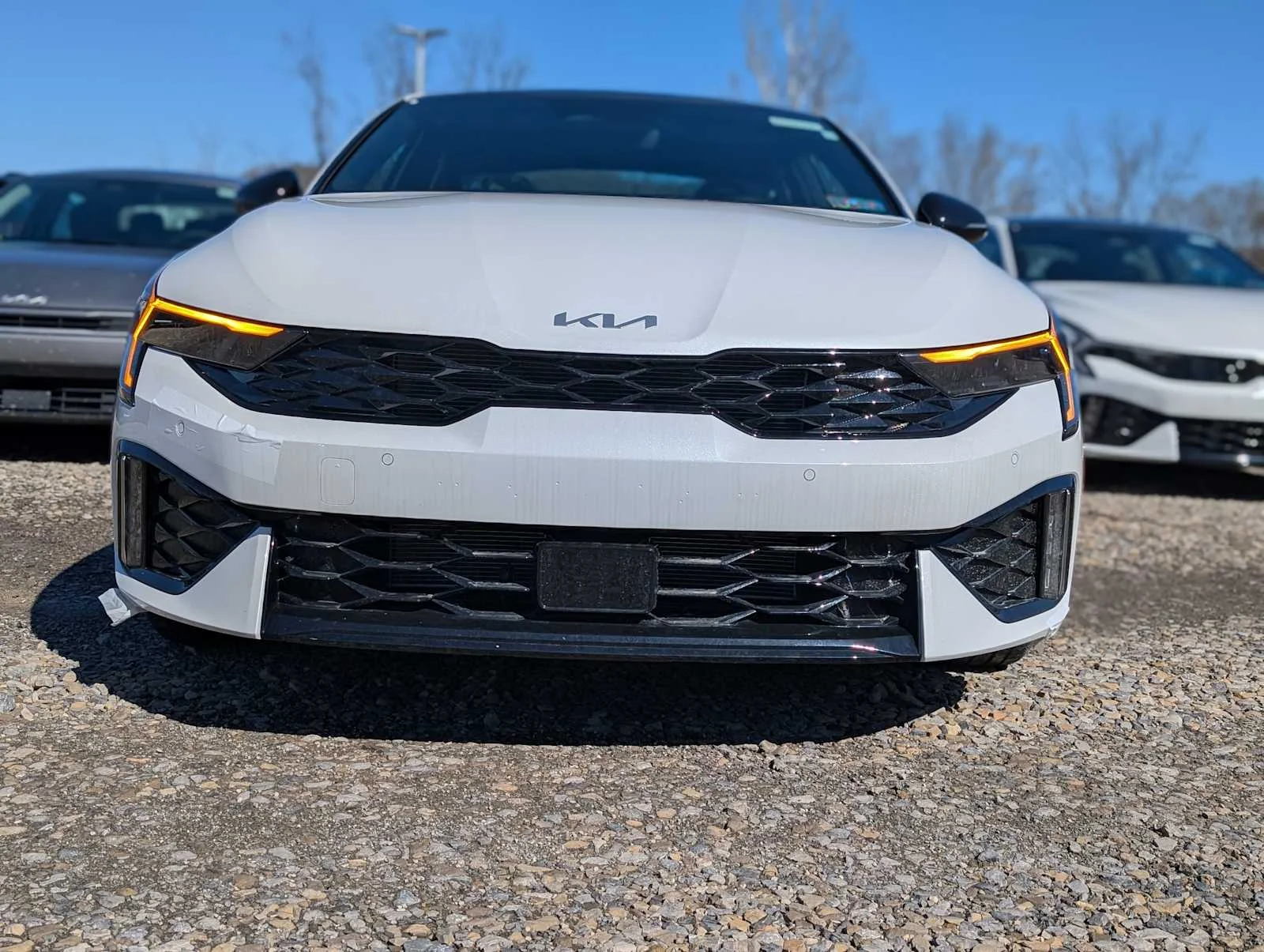 New 2026 Snow White Pearl Kia GT-Line image 2