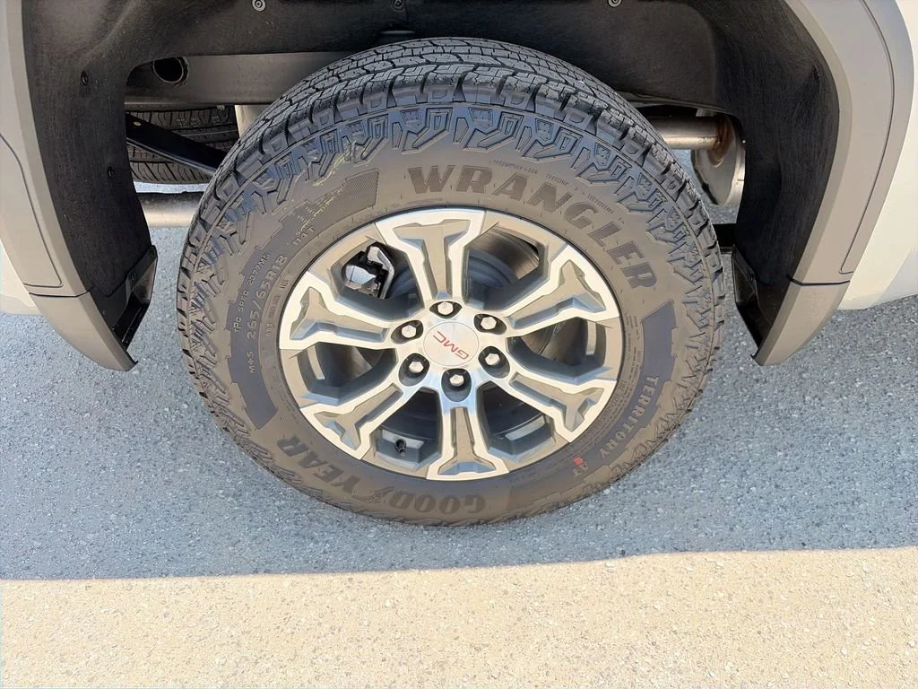 2026 GMC Sierra 1500 SLE - Photo 38