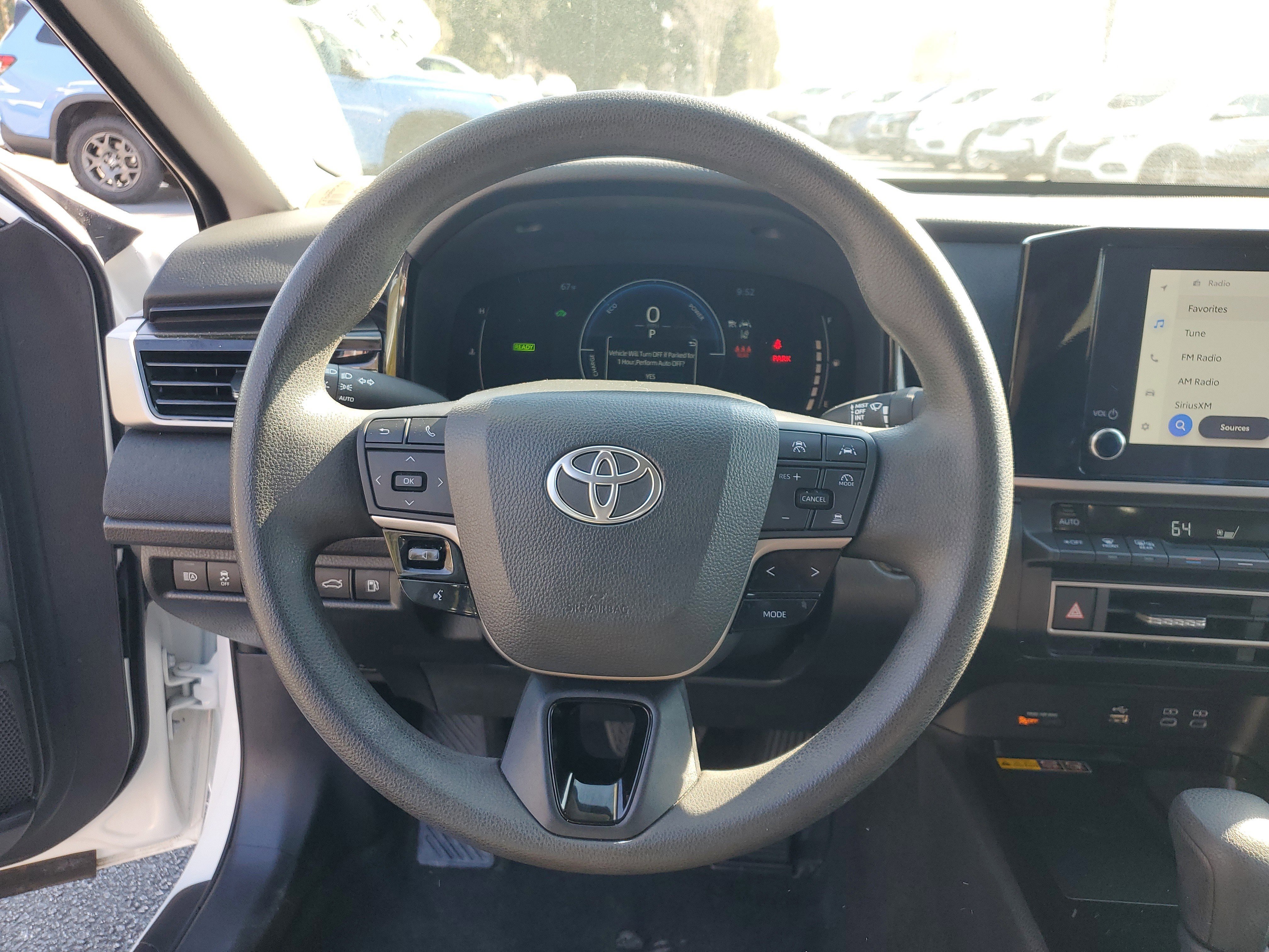 Used 2025 Ice Toyota LE image 25