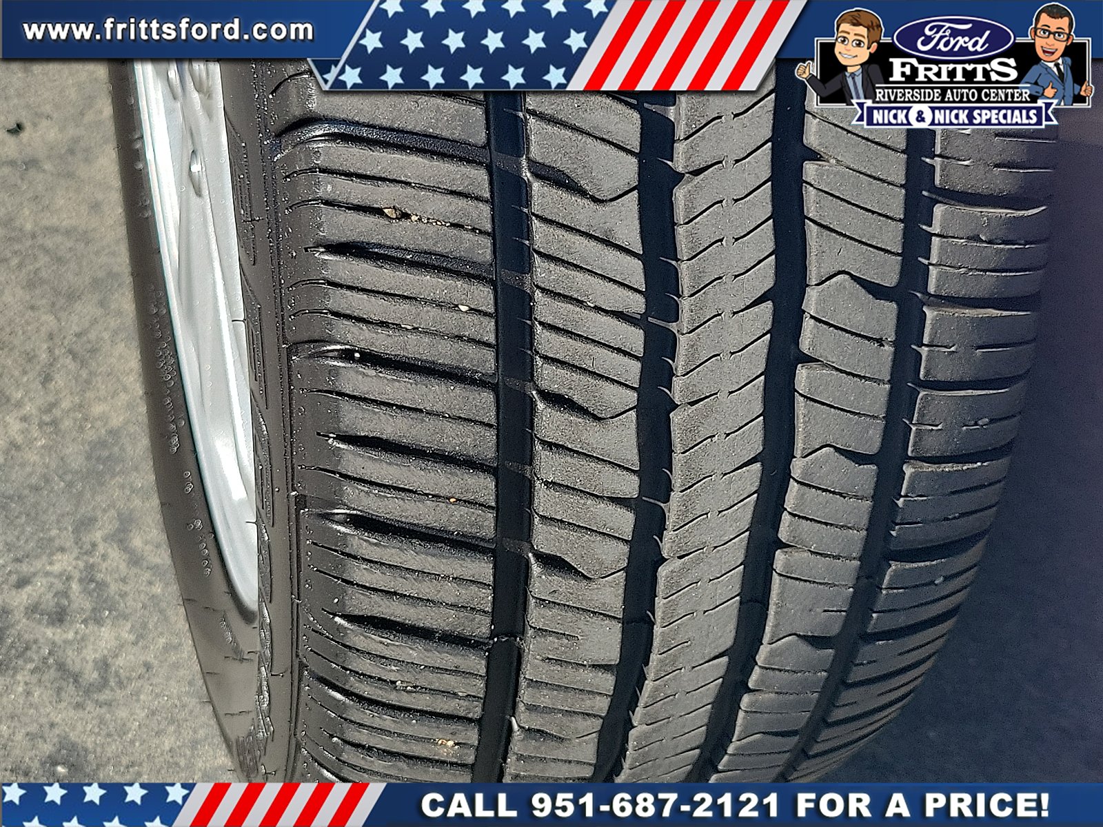 Certified Used 2020 Frozen White Ford XLT Passenger Wagon image 19