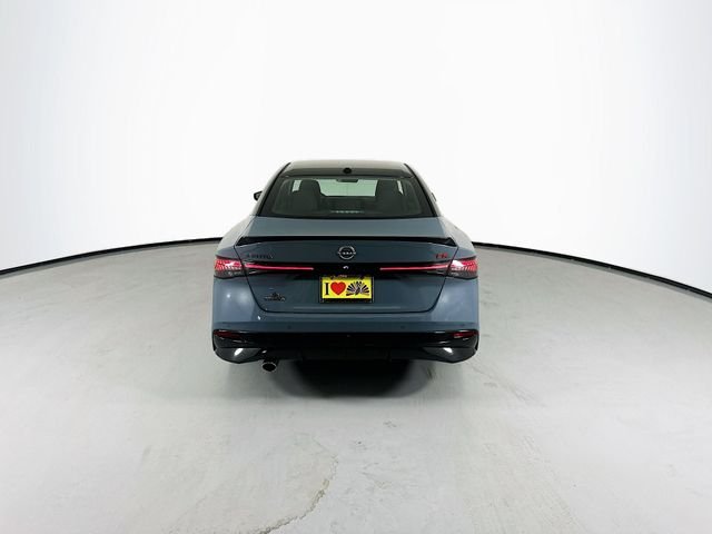 New 2026 Atlantic Gray Metallic / Super Black Two-tone Nissan SR image 7
