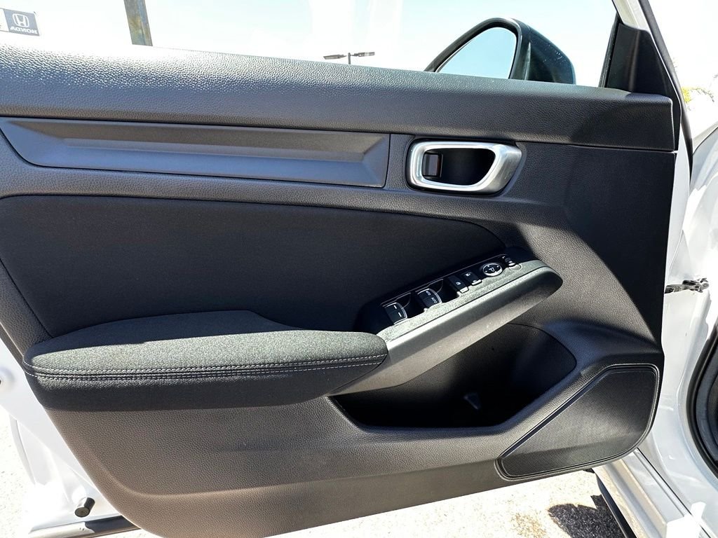 Used 2024  Honda Sport image 23