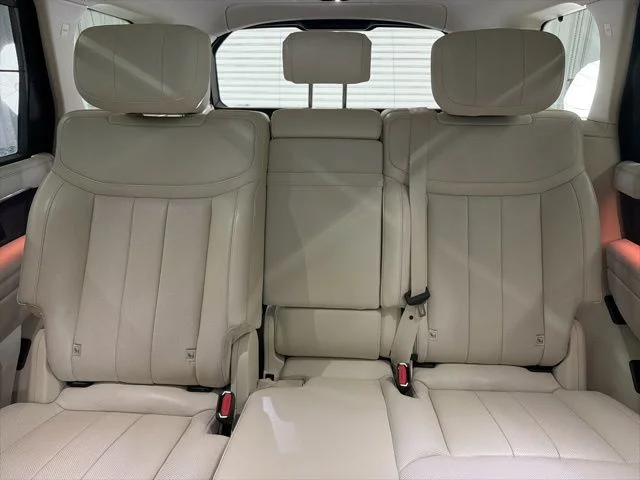 Used 2024 Batumi Gold Premium Metallic Land Rover Autobiography image 11