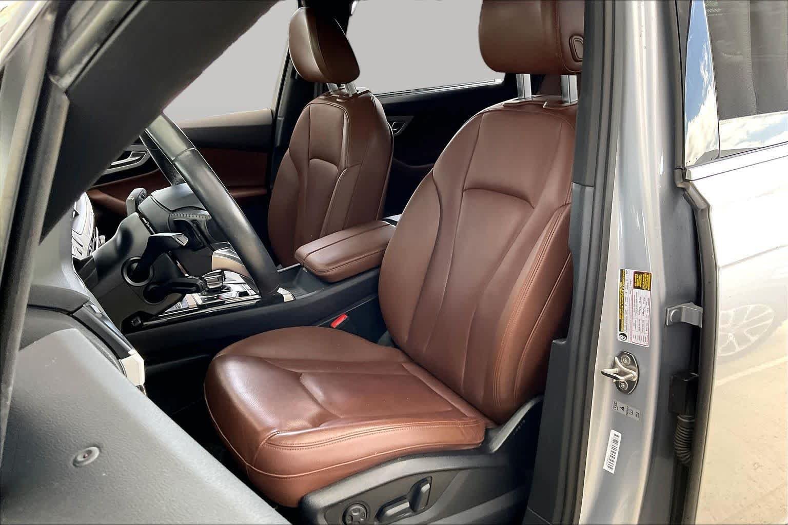 Used 2018 Florett Silver Metallic Audi Premium Plus image 8