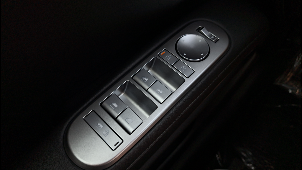 Used 2026 Blue Hyundai SEL Convenience image 25