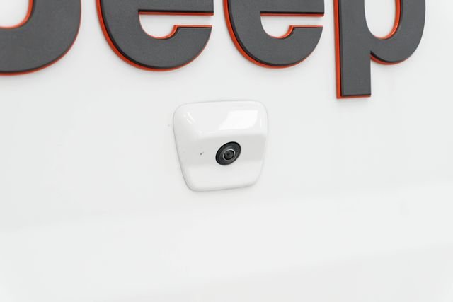 Used 2023 White Jeep Mojave image 28