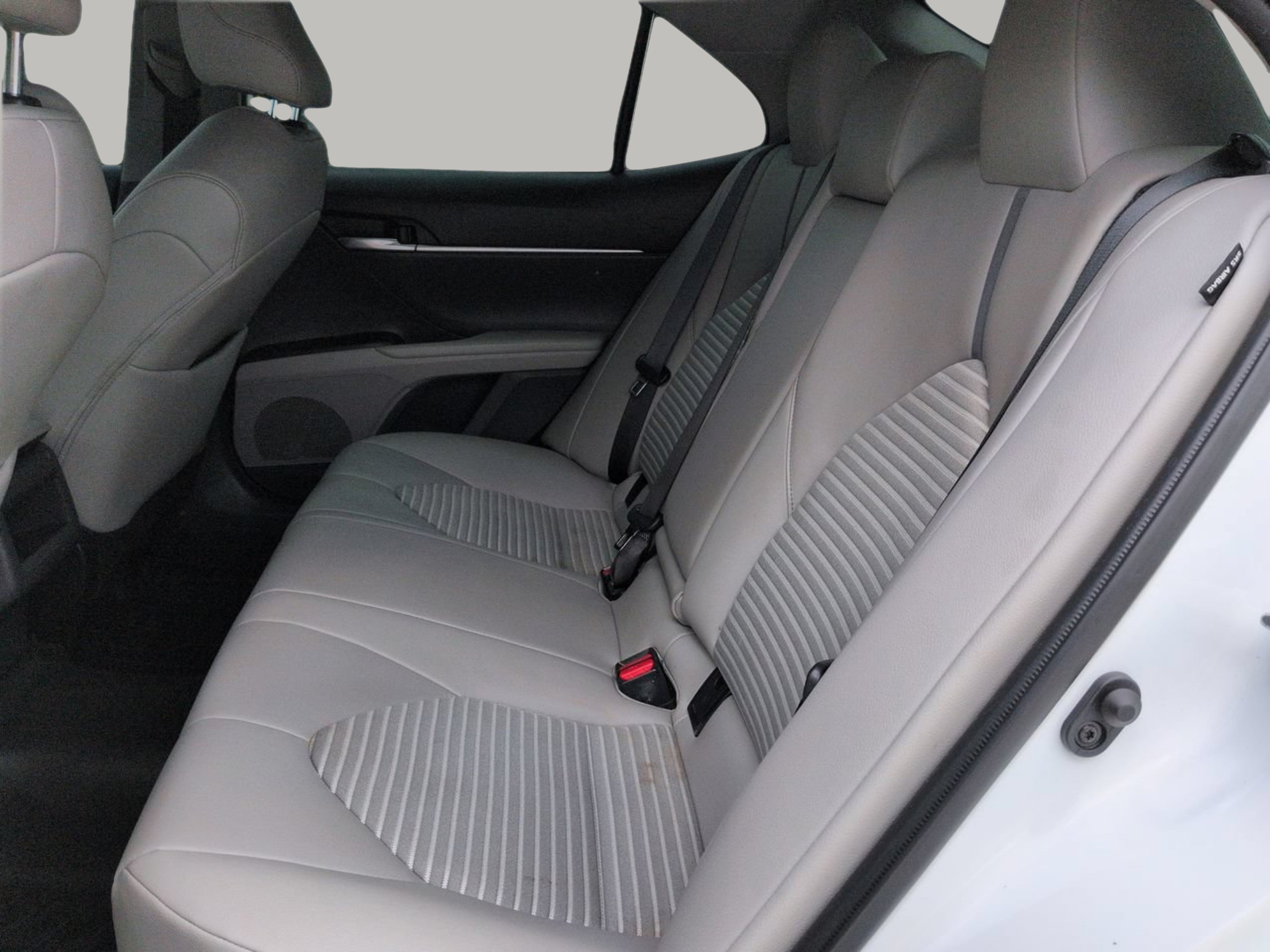 Used 2024 Ice Toyota SE image 17