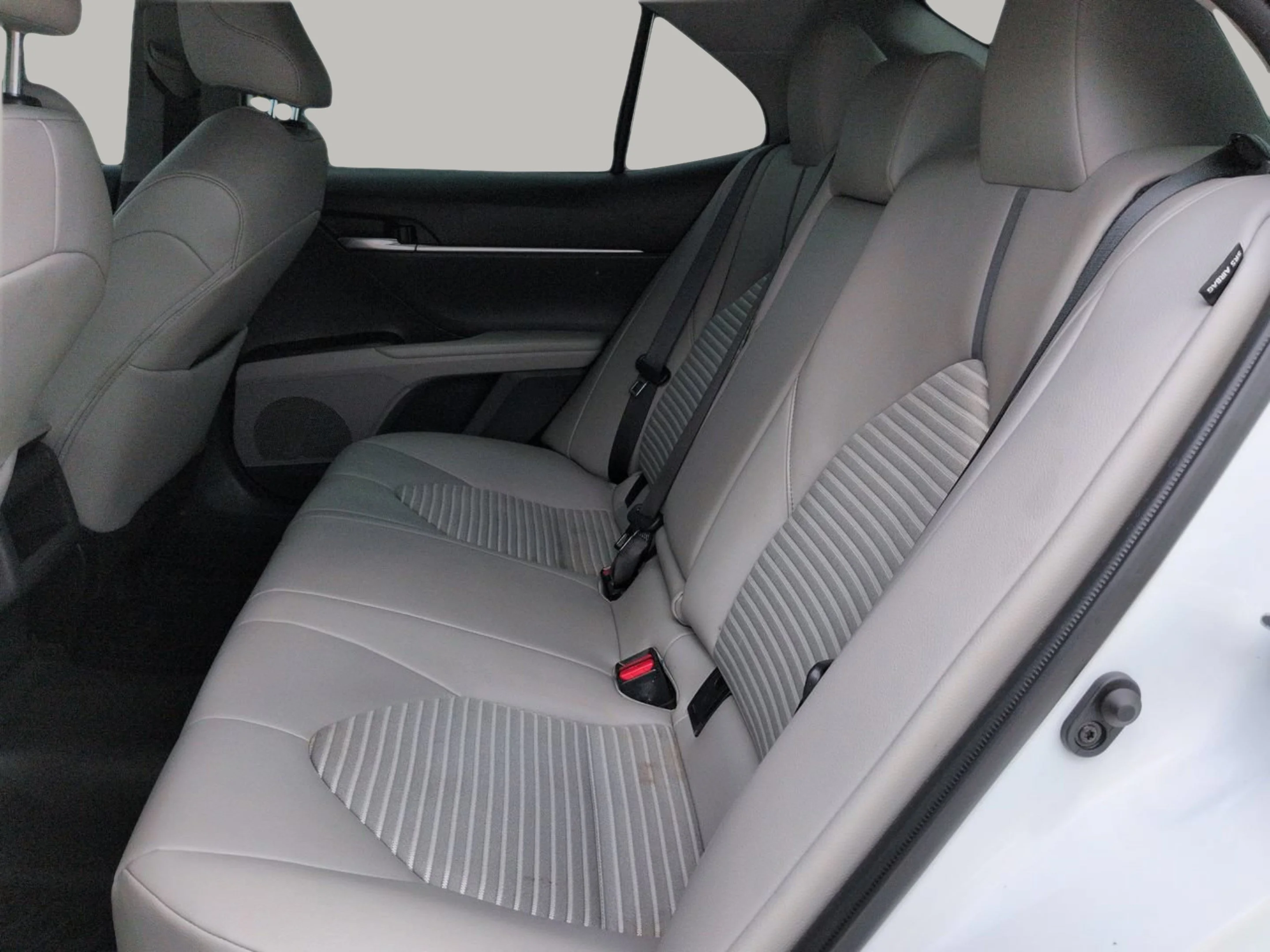 Used 2024 Ice Toyota SE image 17