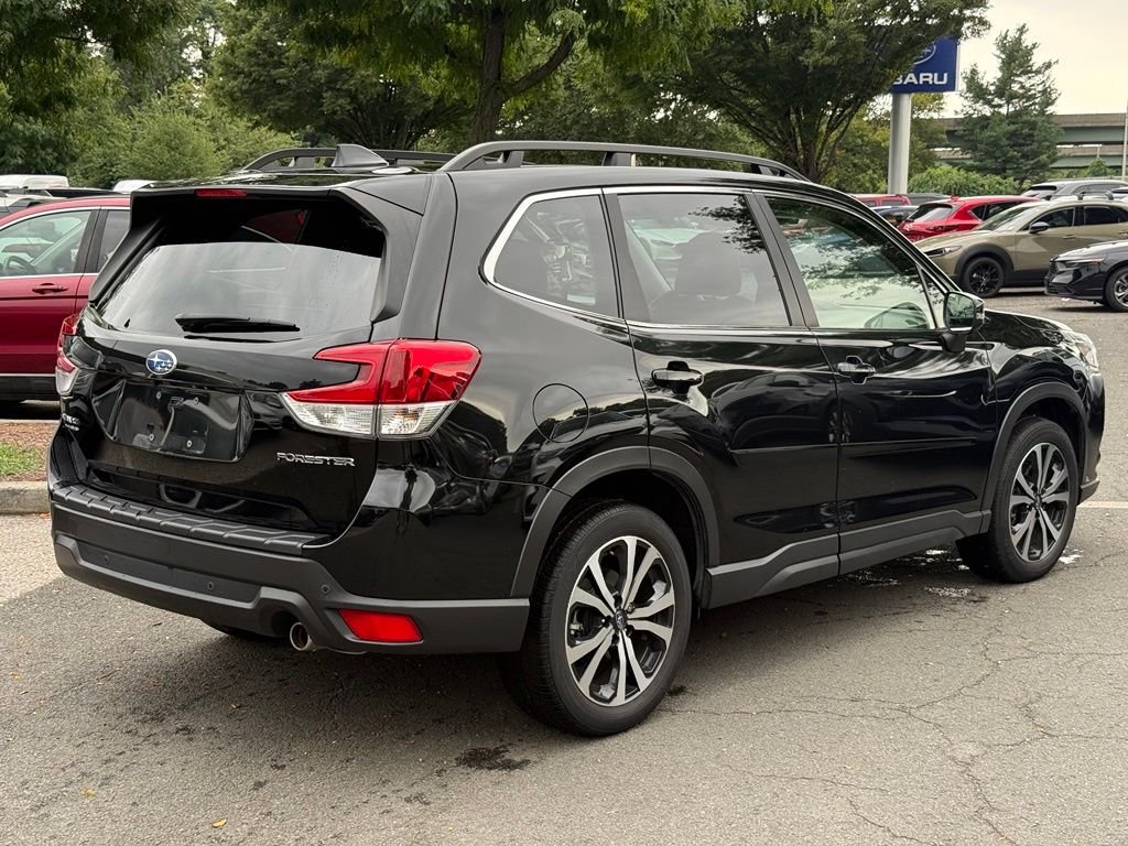 Used 2023 Crystal Black Silica Subaru Limited image 6