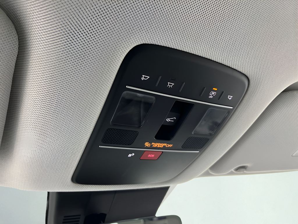 New 2026 Black Hyundai SEL Premium image 18