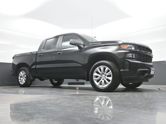 Used 2021 Black Chevrolet Custom image 23