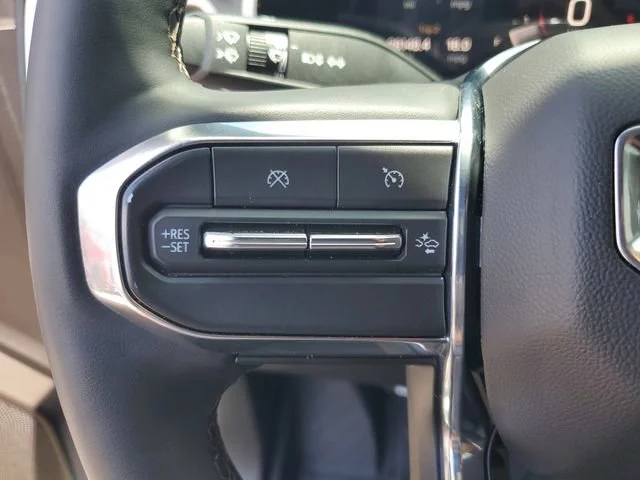 Used 2023 Summit White GMC Denali image 12