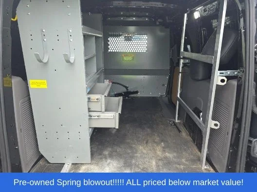 Used 2019 Black Ford XL image 17