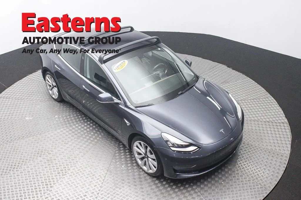 Used 2018 Gray Tesla Long Range image 3