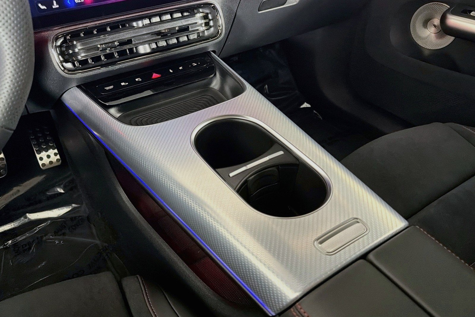 New 2027 MANUFAKTUR Alpine Grey Mercedes-Benz CLA 220 Hybrid image 5