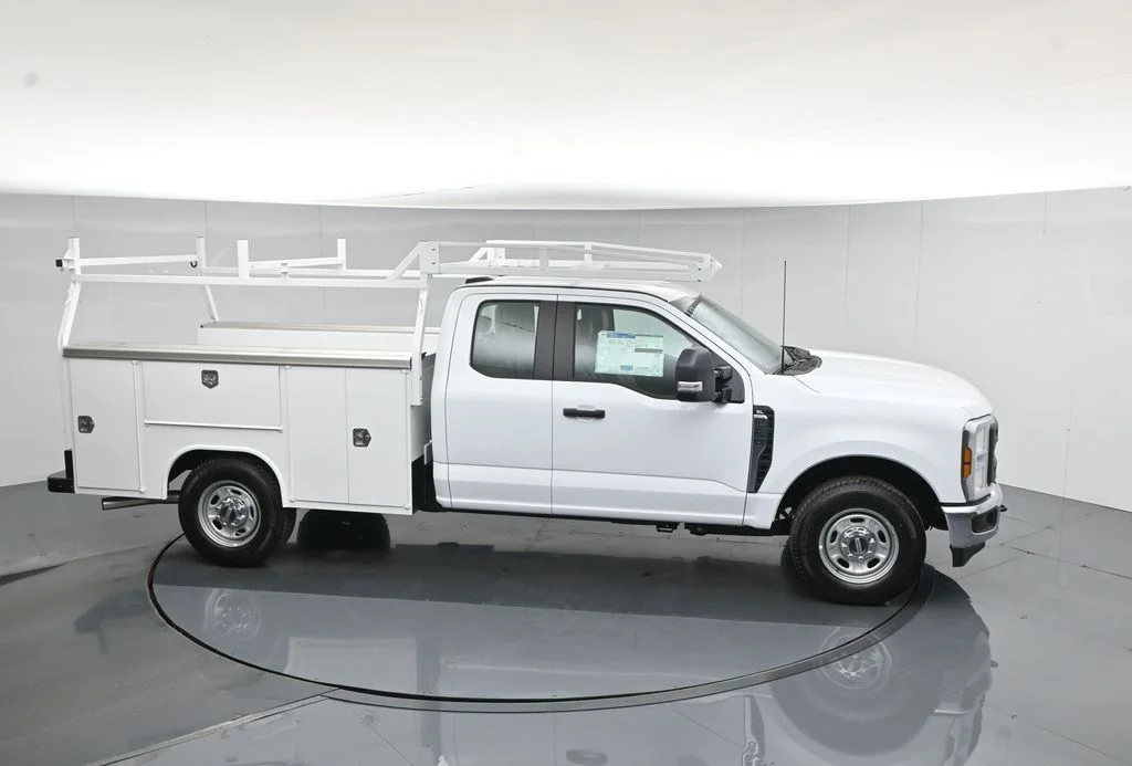 New 2026 Oxford White Ford XL image 58