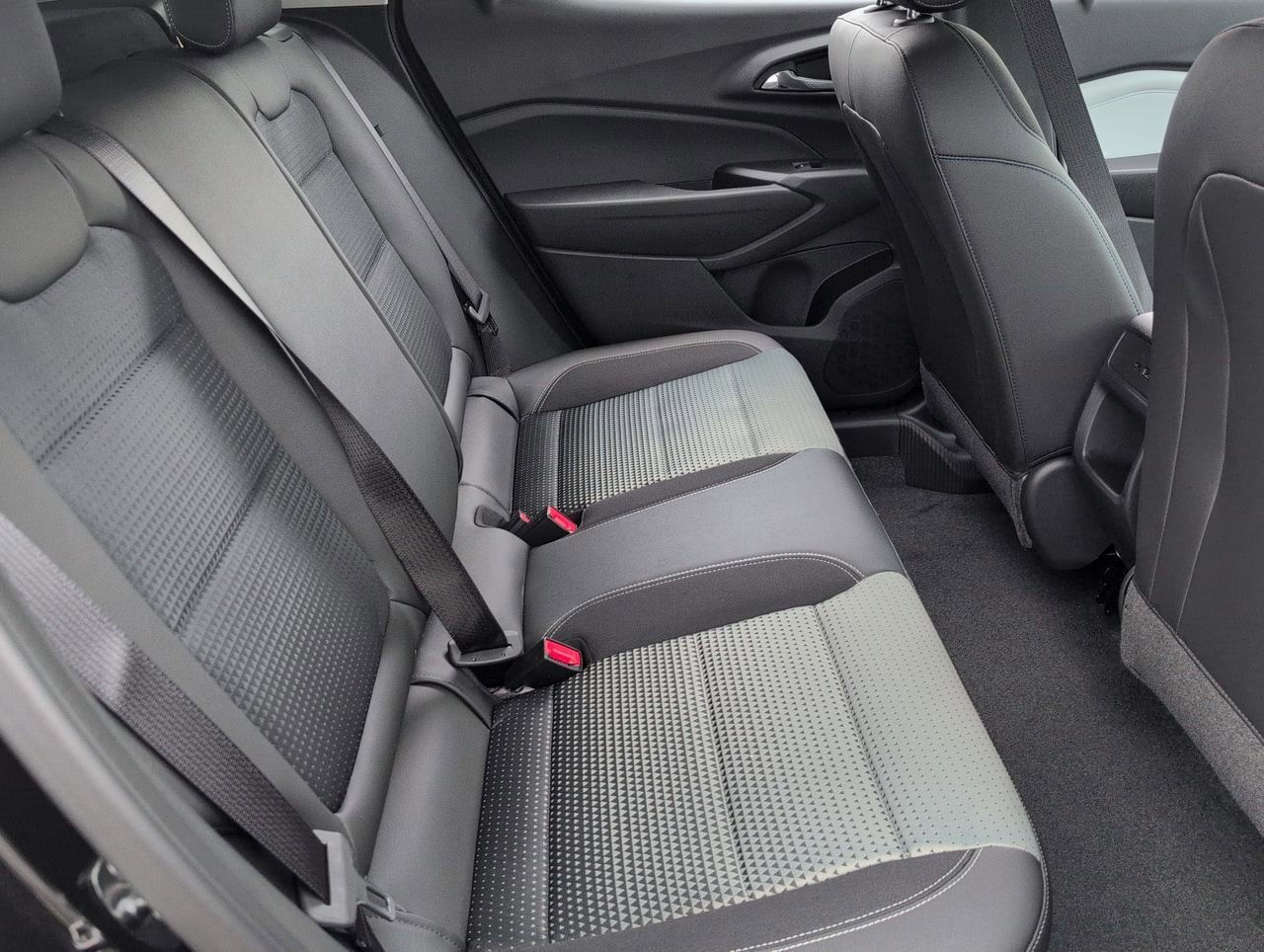 2026 Chevrolet Trax LT - Photo 24