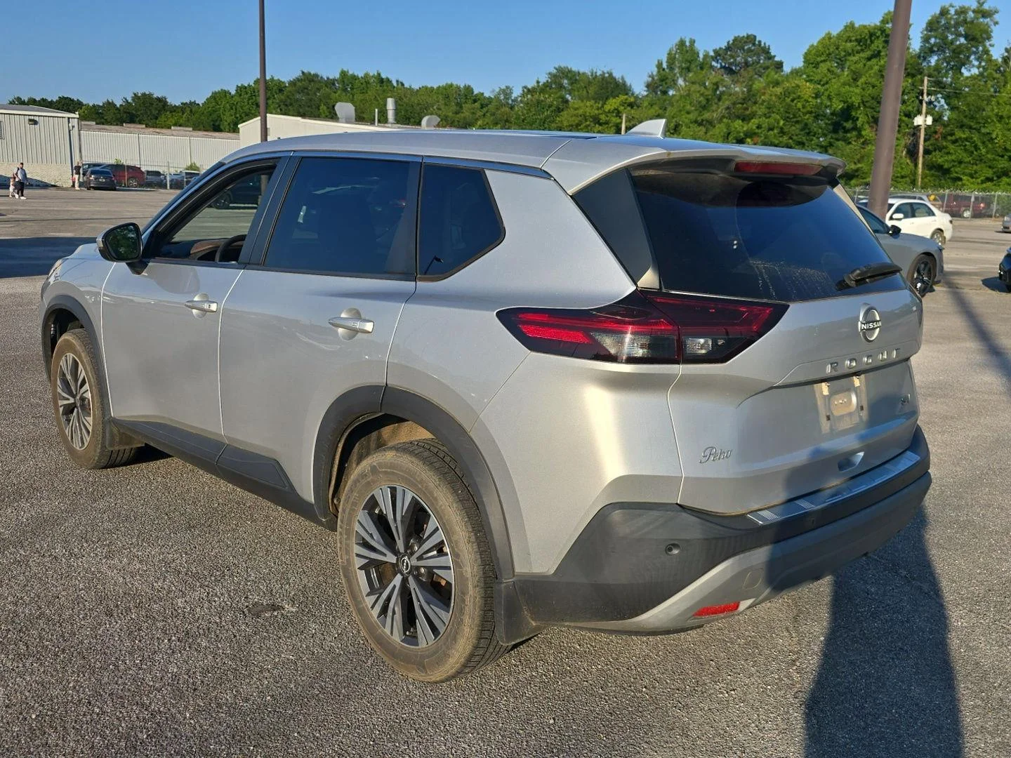 Used 2022 Brilliant Silver Metallic Nissan SV image 5