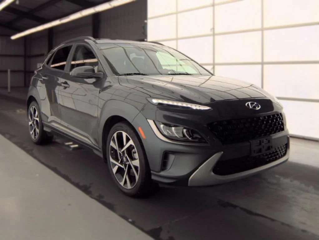 Used 2023 Gray Hyundai Limited image 4